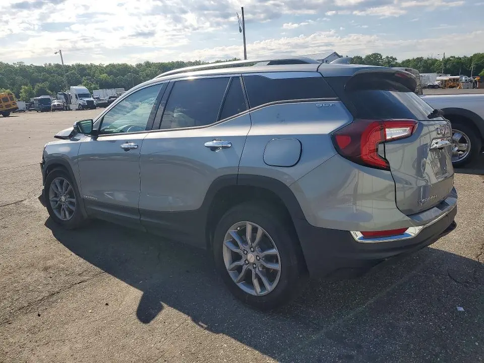2024 GMC TERRAIN SLT  