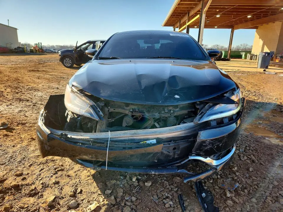 2016 CHRYSLER 200   