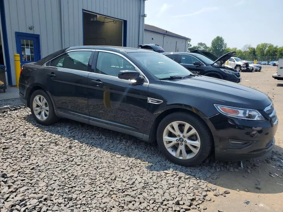 2011 FORD TAURUS SEL  