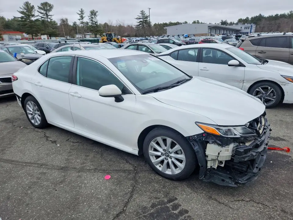 2019 TOYOTA CAMRY LE  