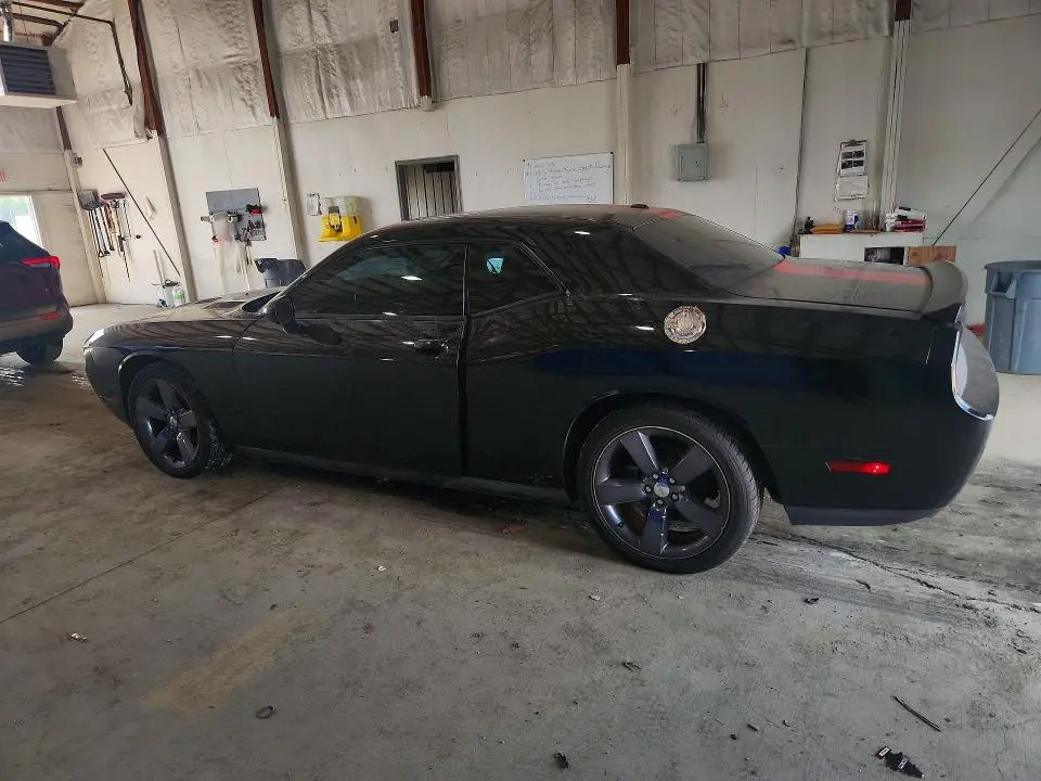 2013 DODGE CHALLENGER SXT  
