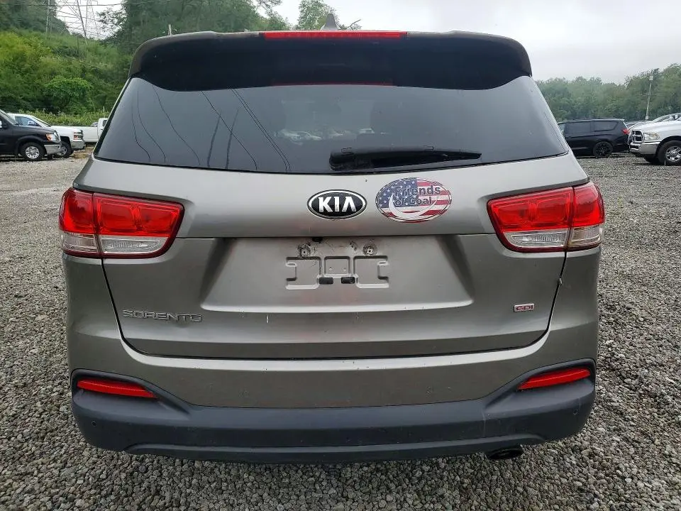 2016 KIA SORENTO LX  