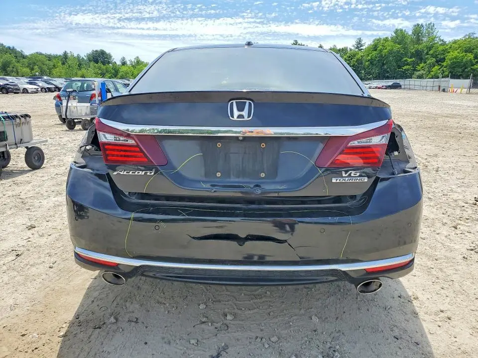 2016 HONDA ACCORD TOURING  