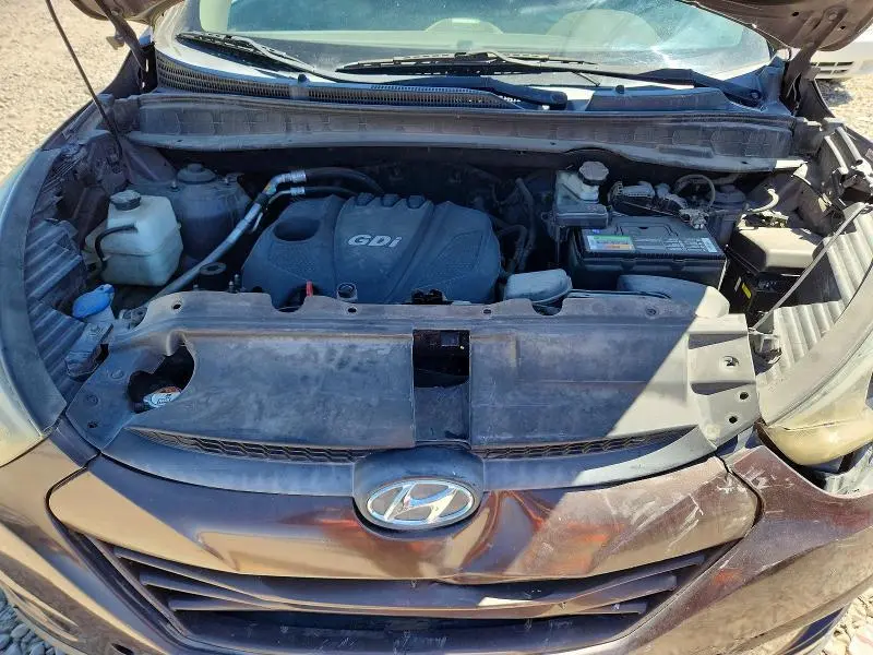 2015 HYUNDAI TUCSON SE  