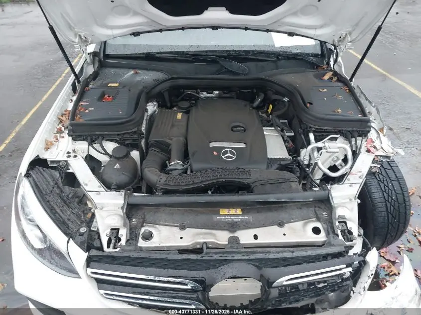 2016 MERCEDES-BENZ GLC 300 4MATIC