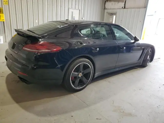 2016 PORSCHE PANAMERA GTS  