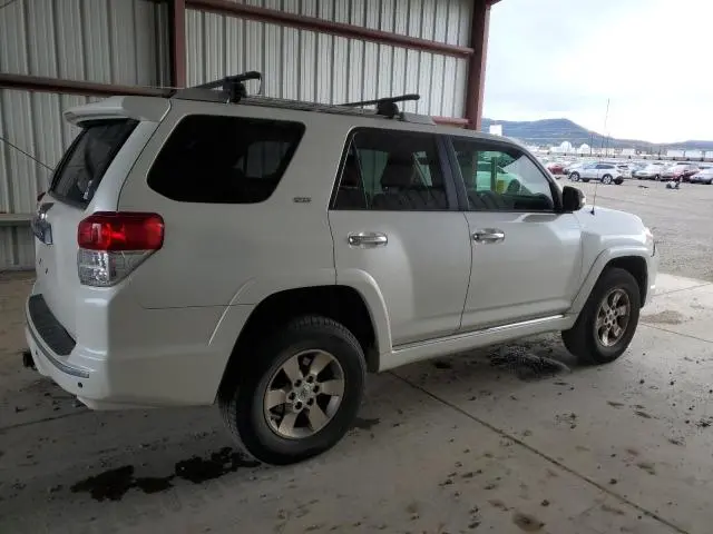2010 TOYOTA 4RUNNER SR5  