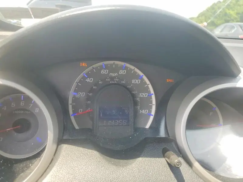 2013 HONDA FIT   