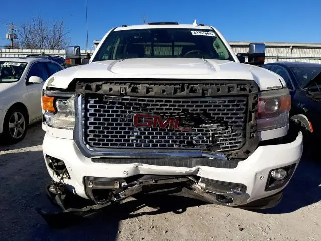 2016 GMC SIERRA K2500 DENALI  