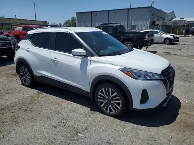 2022 NISSAN KICKS SV  