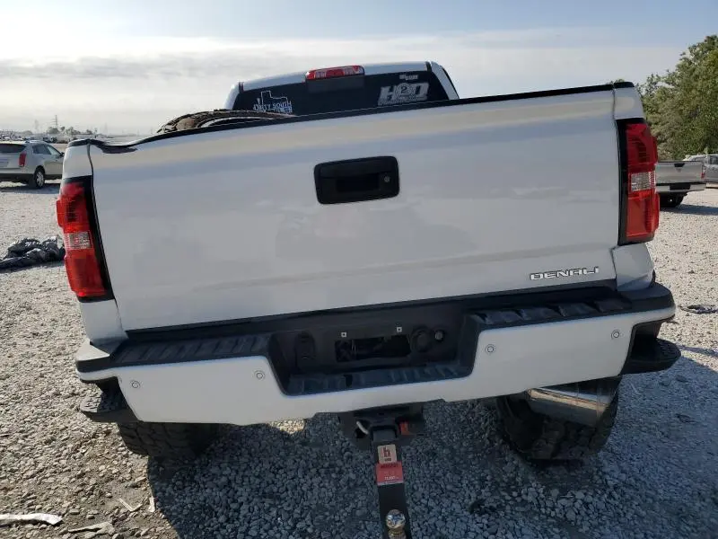 2015 GMC SIERRA K2500 DENALI  