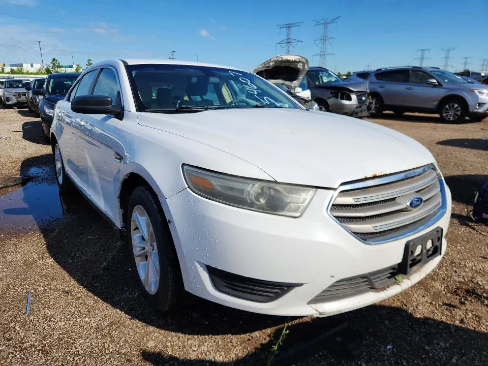 2015 FORD TAURUS SE  