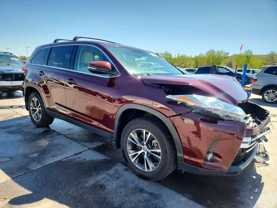 2019 TOYOTA HIGHLANDER LE PLUS  