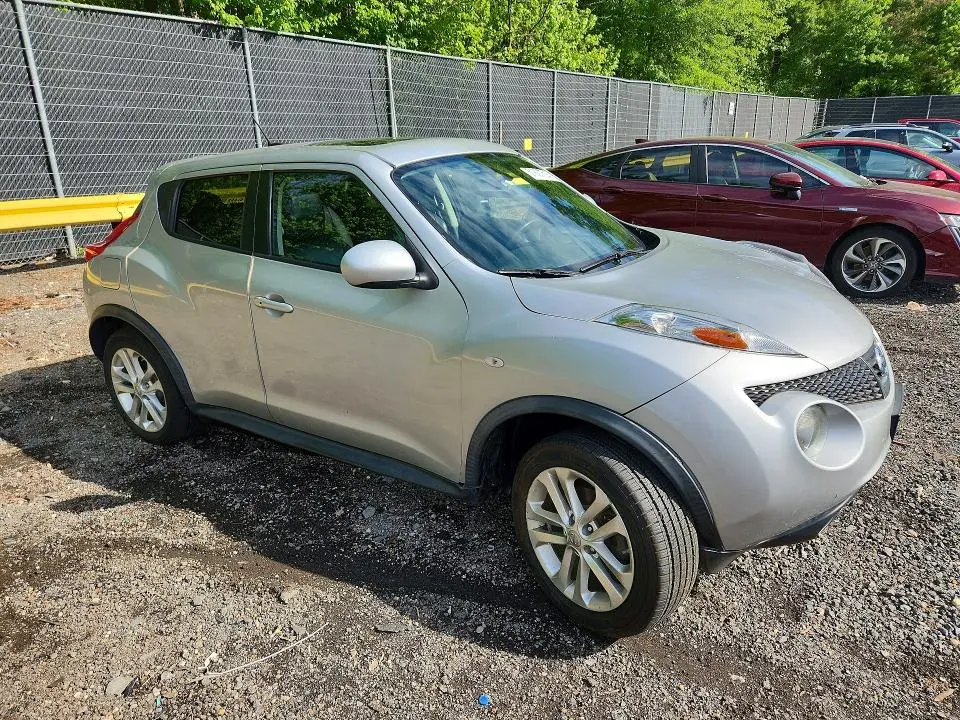 2013 NISSAN JUKE S  