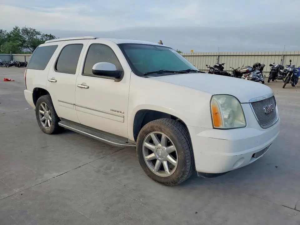 2010 GMC YUKON DENALI  
