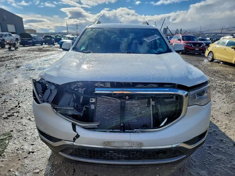 2017 GMC ACADIA SLT-1  
