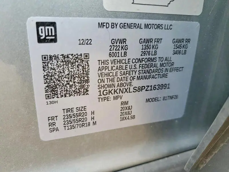 2023 GMC ACADIA DENALI  