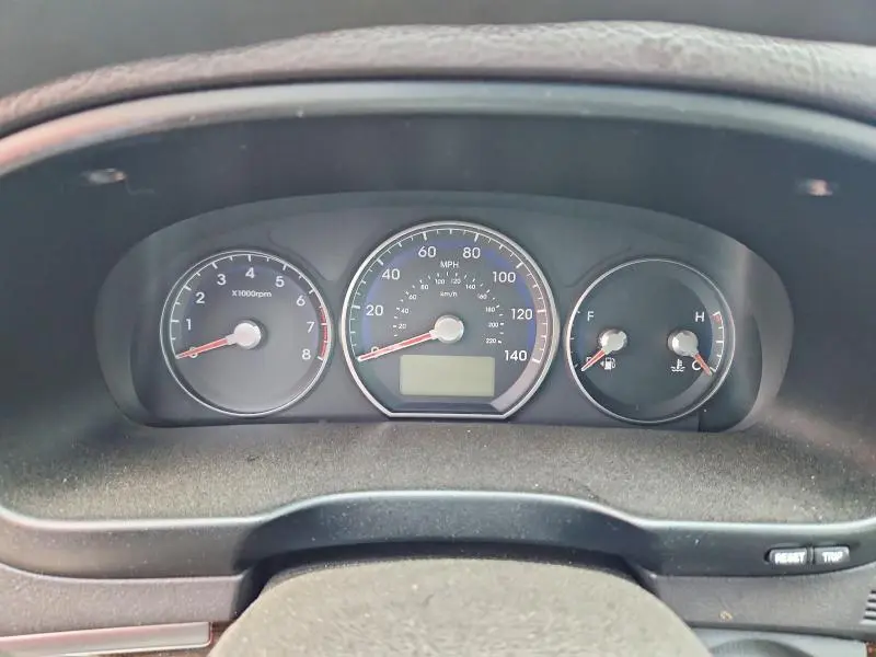 2011 HYUNDAI SANTA FE GLS  