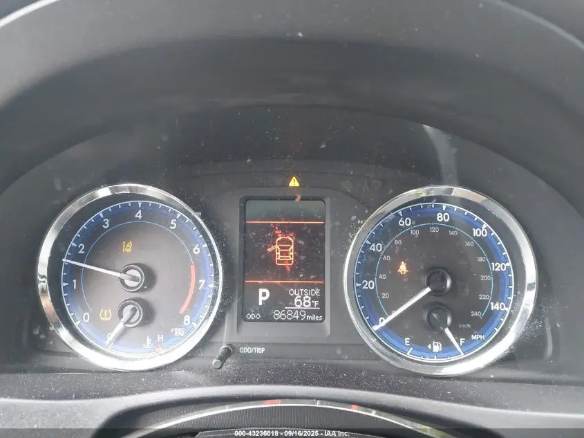 2018 TOYOTA COROLLA LE