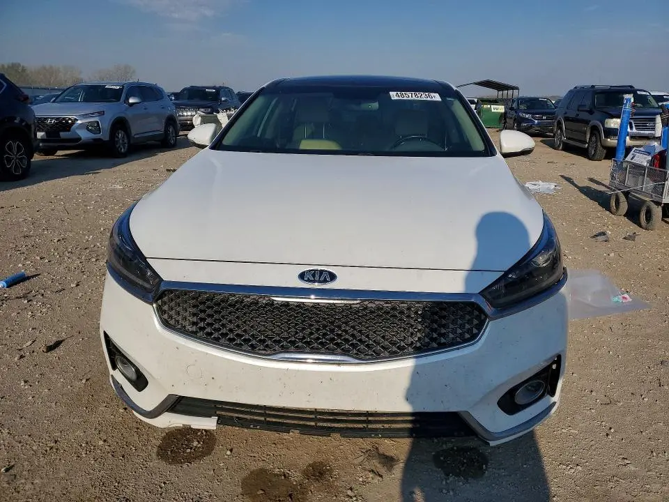 2017 KIA CADENZA PREMIUM  