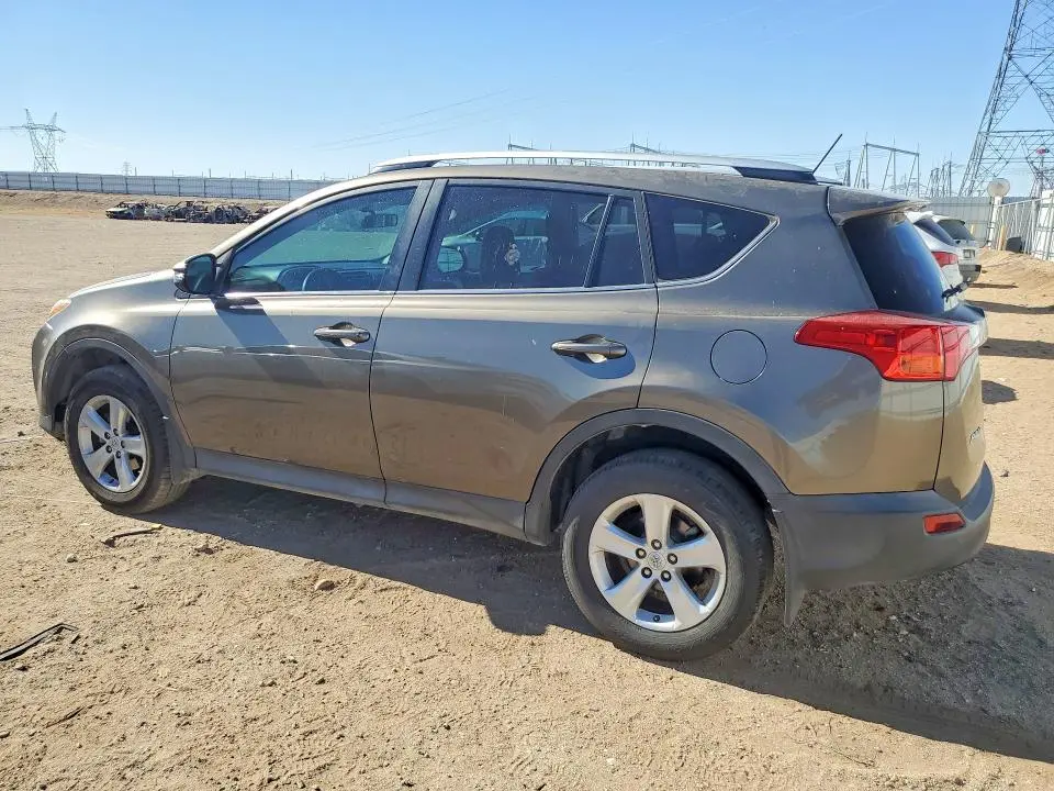 2014 TOYOTA RAV4 XLE  