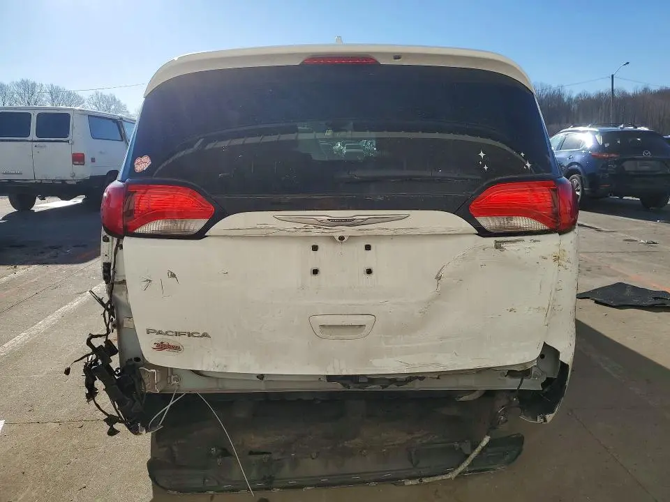 2020 CHRYSLER PACIFICA TOURING L  