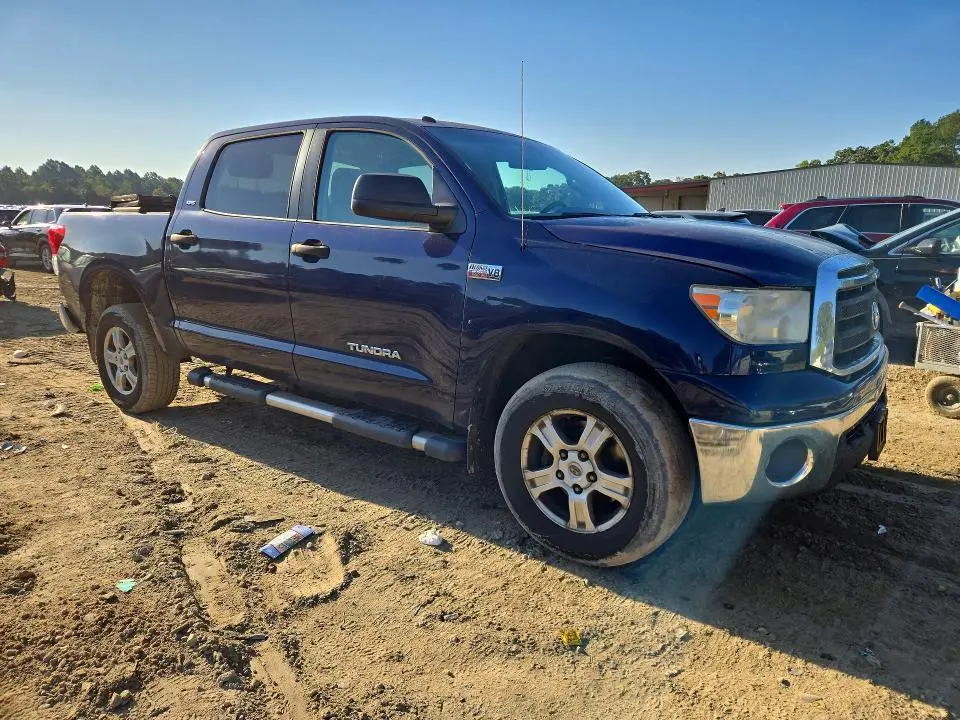 2011 TOYOTA TUNDRA CREWMAX SR5  
