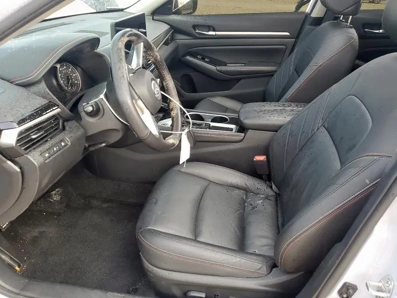 2024 NISSAN ALTIMA SR  