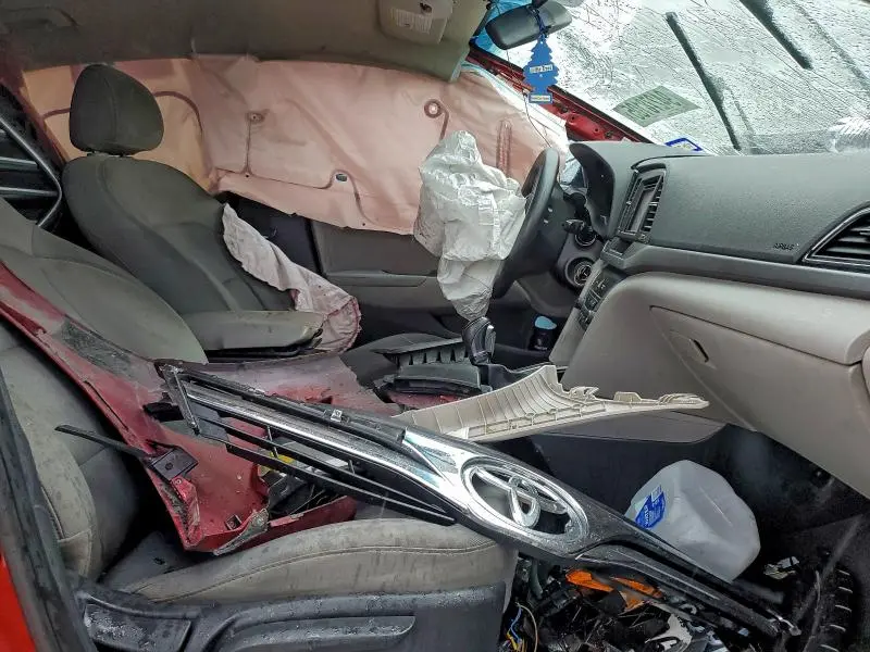 2017 HYUNDAI ELANTRA SE  