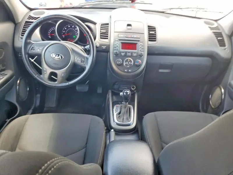 2013 KIA SOUL +  