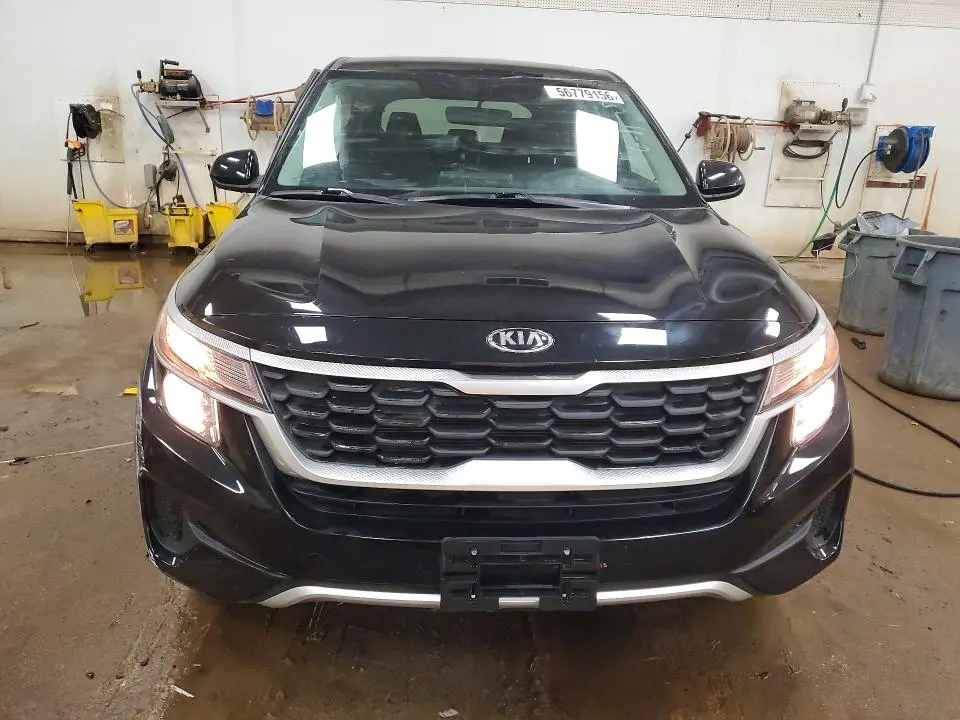 2021 KIA SELTOS LX  