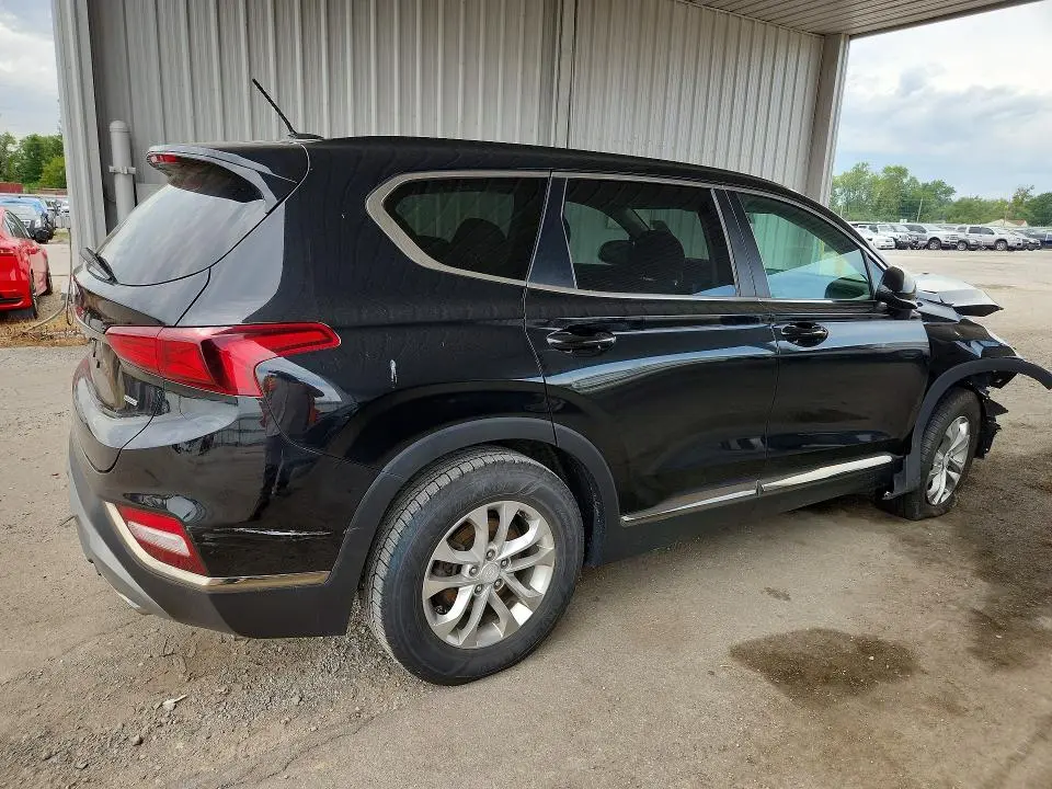 2019 HYUNDAI SANTA FE SE  