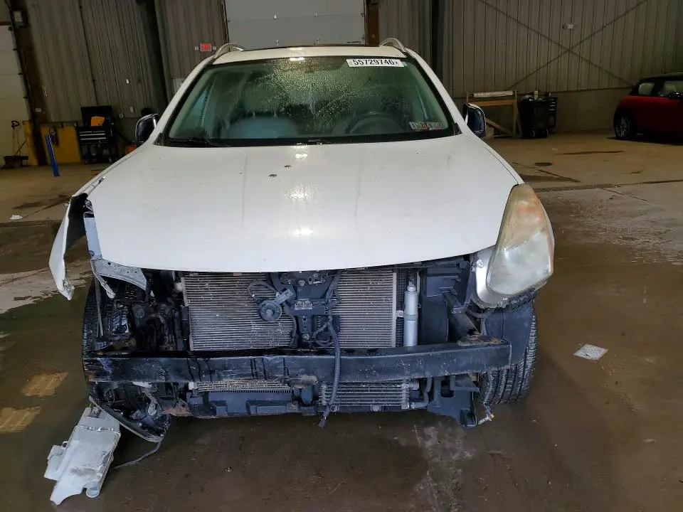 2013 NISSAN ROGUE S  