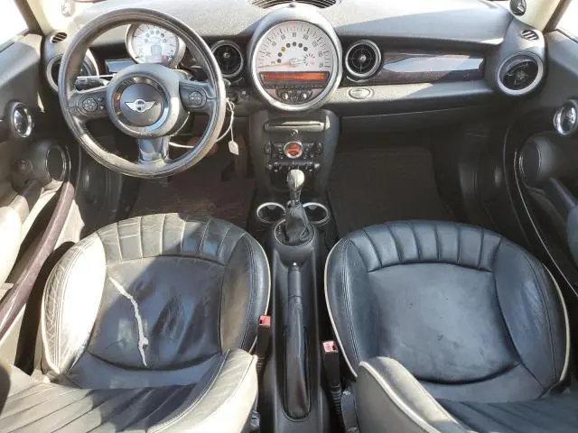 2011 MINI COOPER 