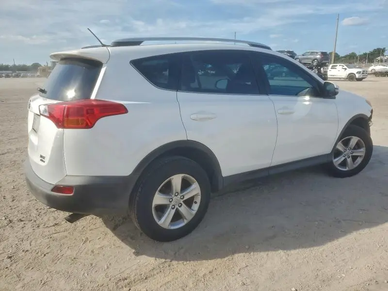 2014 TOYOTA RAV4 XLE  