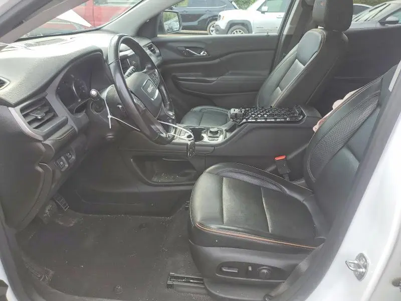 2021 GMC ACADIA AT4  