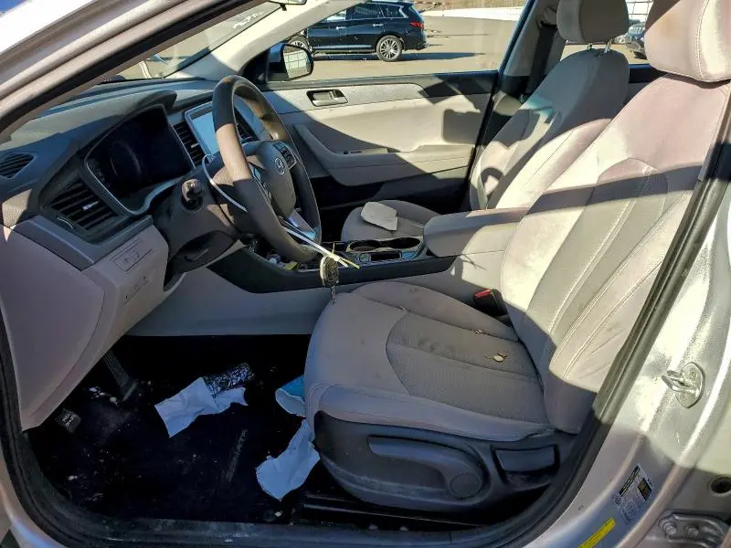 2019 HYUNDAI SONATA SE  