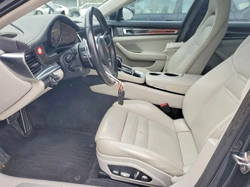 2017 PORSCHE PANAMERA TURBO  