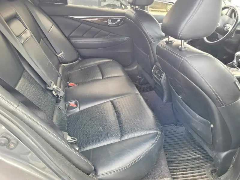2015 INFINITI Q50 BASE  