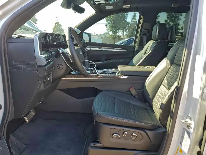 2025 CADILLAC ESCALADE V ESV  