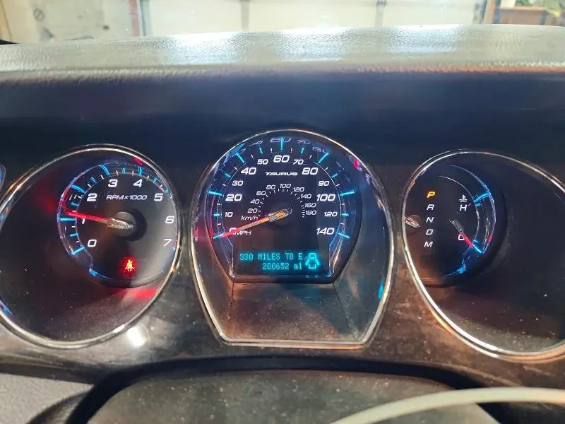 2011 FORD TAURUS LIMITED  