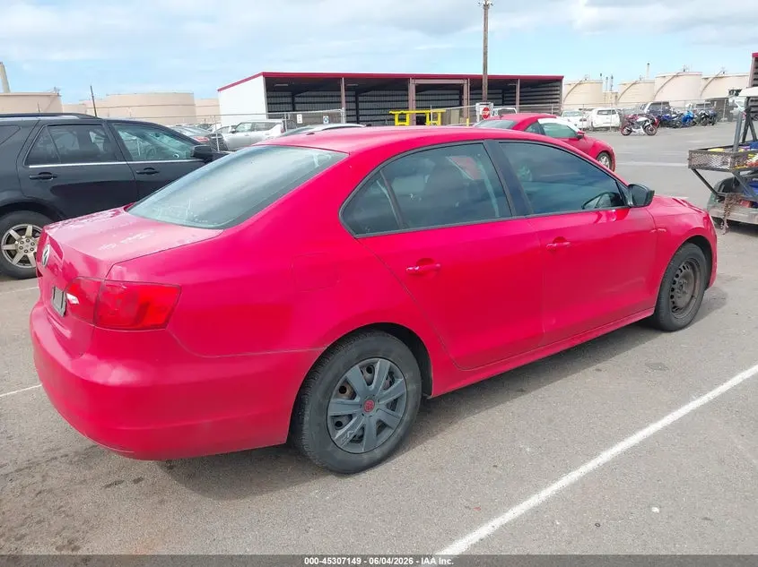 2013 VOLKSWAGEN JETTA 2.0L S