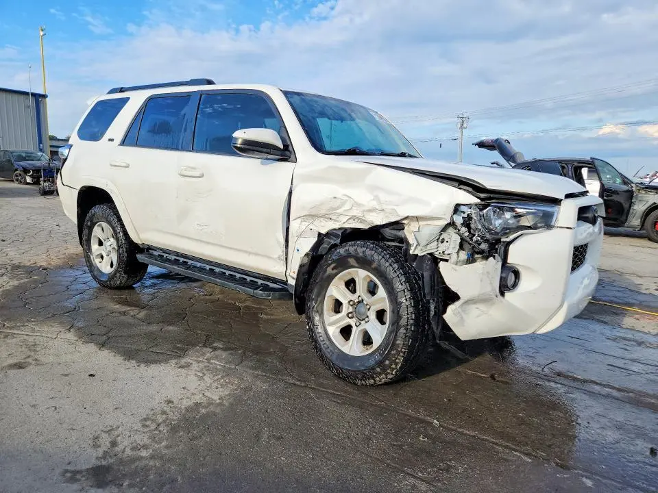 2014 TOYOTA 4RUNNER SR5  