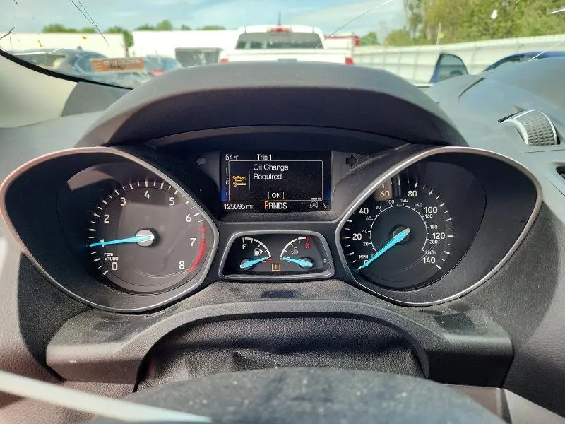 2017 FORD ESCAPE SE  