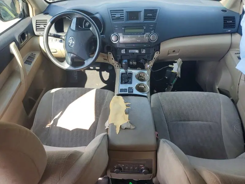 2011 TOYOTA HIGHLANDER BASE  