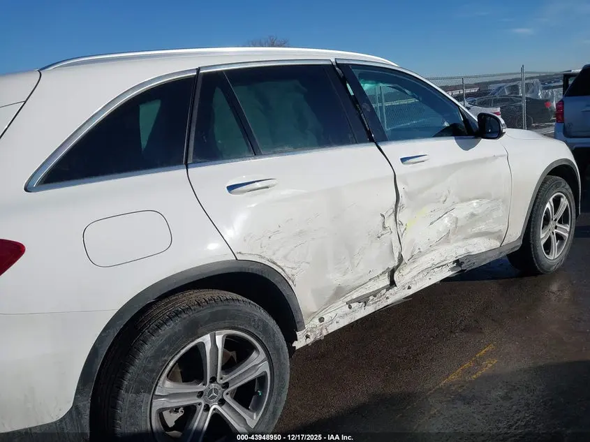 2019 MERCEDES-BENZ GLC 300 4MATIC