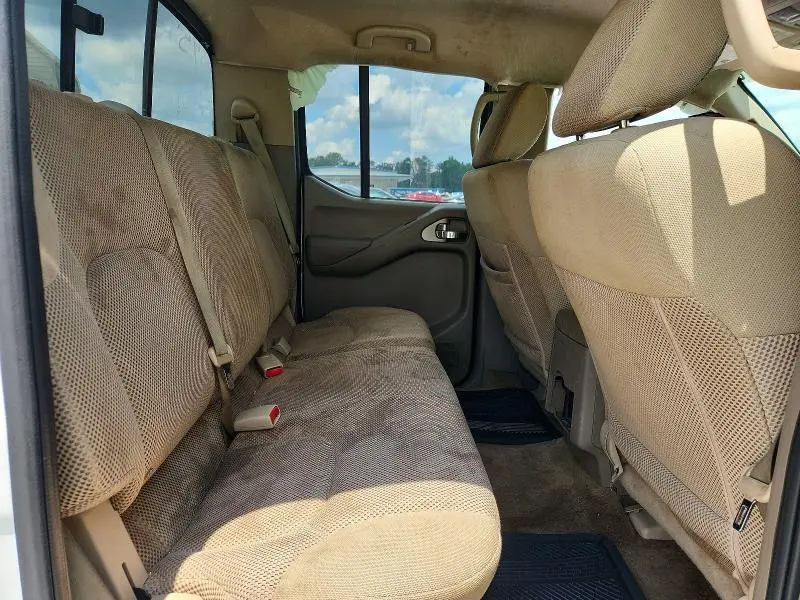 2016 NISSAN FRONTIER S  
