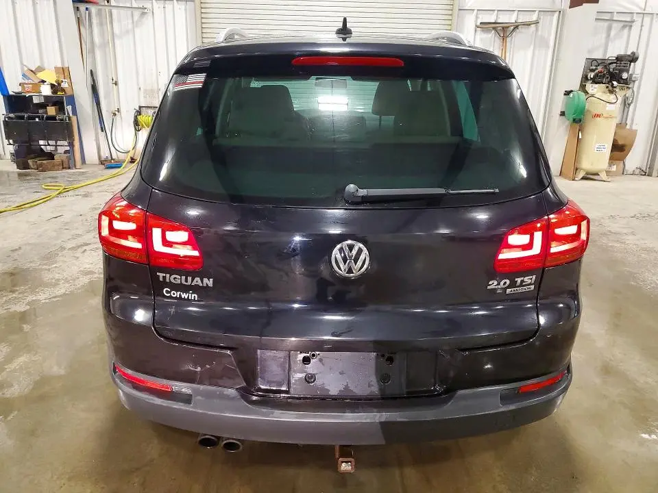 2012 VOLKSWAGEN TIGUAN S  