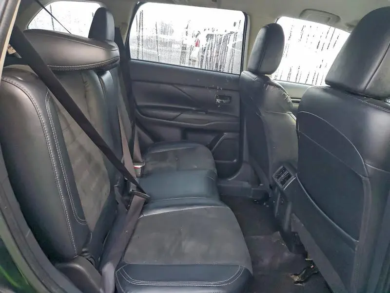 2019 MITSUBISHI OUTLANDER SE  