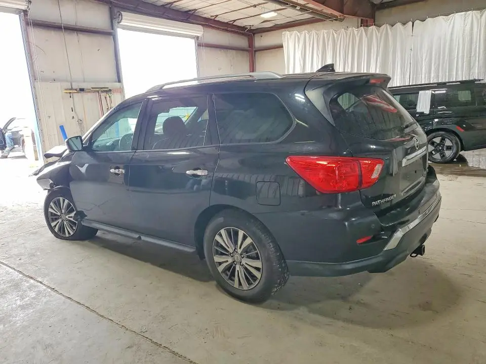 2019 NISSAN PATHFINDER SL  